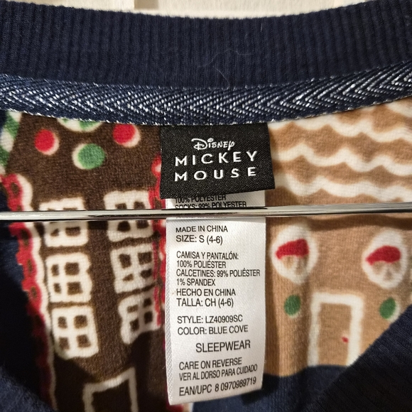 Disney Christmas Pajama Set  Gingerbread House Sz S - Picture 6 of 9